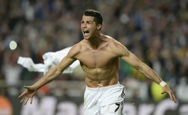 其实C罗在<a href=/zuqiuremen/realmadrid/ target=_blank class=infotextkey>皇马</a>的时候肌肉就已经呈现巅峰